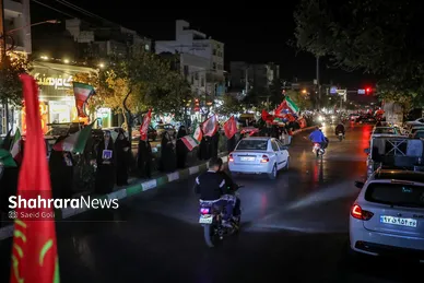 گزارش تصویری | برگزاری رزمایش مردمی تونل پرچم و زنجیره انسانی ۶ کیلومتری در مشهد