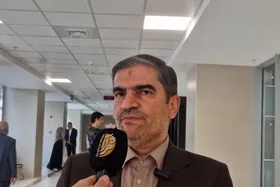 قاضی&zwnj;زاده هاشمی: بانک مرکزی نمی&zwnj;تواند تصمیم بگیرد و پاسخگو نباشد | با گران&zwnj;سازی ارز نمی&zwnj;توان بازار را کنترل کرد + فیلم