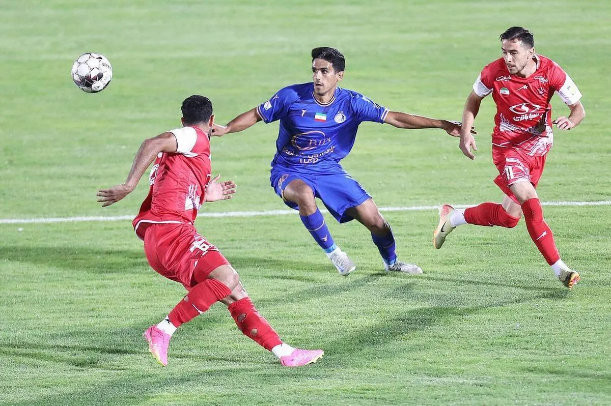 دو بازی هم‌زمان استقلال و پرسپولیس در تهران | آبی‌ها به دنبال لغو بازی با مس