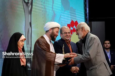 آیین اختتامیه نخستین جشنواره بین المللی فیلم ایثار