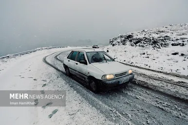 بارش اولین برف پاییزی در همدان (۲۹ آبان ۱۴۰۲)