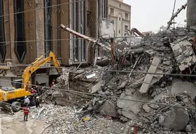 شمار جانباختگان حادثه آبادان به ۱۸ نفر رسید (۵ خردادماه ۱۴۰۱)