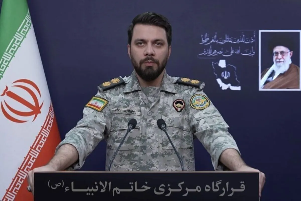 سخنگوی قرارگاه مرکزی خاتم الانبیاء: ایران در تنگه هرمز بزرگی می‌کند | زیرساخت‌های ما را بزنید زیرساخت‌های مهم‌تر و بیشتری از شما را می‌زنیم + فیلم