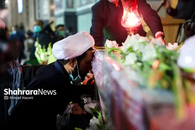 مراسم وداع با پیکر شهید حجت‌الاسلام محمد اصلانی در حرم مطهر رضوی