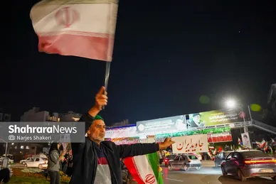 گزارش تصویری | سی‌وچهارمین خروش شبانه مشهدی‌ها در حمایت از نیروهای مسلح