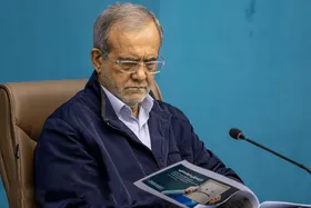 نقشه آبی ۳۰ روزه روی میز دولت