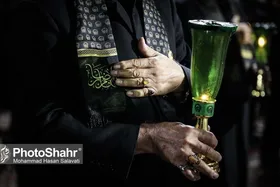 آئین سنتی خطبه خوانی خادمان حرم رضوی در شب شهادت امام رضا(ع) (۱۳ شهریور ۱۴۰۳)+ویدئو