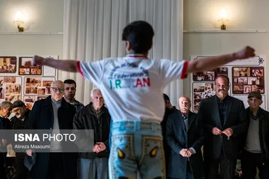 گزارش تصویری | رونمایی از شلوار پهلوانی و آلبوم شخصی جهان‌پهلوان غلامرضا تختی در کاخ مرمر تهران (۱۸ دی ۱۴۰۳)