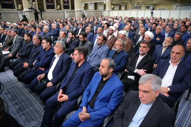 عکس‌هایی از دیدار امروز نمایندگان مجلس با رهبر معظم انقلاب اسلامی (۳۱ تیر ۱۴۰۳)