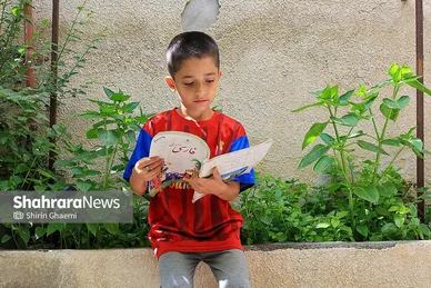 گزارش تصویری | تحصیل آنلاین دانش‌آموزان در دوران جنگ