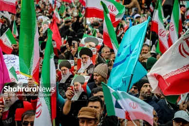 گزارش تصویری | راهپیمایی مردم مشهد در یوم الله ۲۲ بهمن -۳