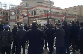 اعتراض بازنشستگان به تکمیل نشدن متناسب&zwnj;سازی حقو&zwnj;ق&zwnj;ها (۱۵ اسفند ۱۴۰۰)