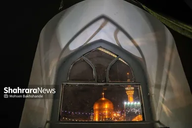 حال و هوای حرم مطهر رضوی در شب نیمه شعبان