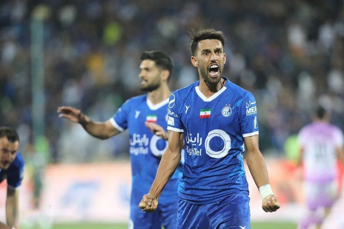 رضاوند قراردادش را کم کرد