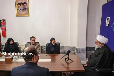گزارش تصویری | دیدار تولیت آستان قدس رضوی با سارا دیدار بازیکن تیم ملی فوتبال ایران