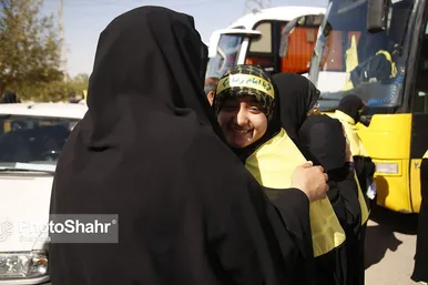 مراسم بدرقه کاروان دانش‌آموزی به راهپیمایی اربعین