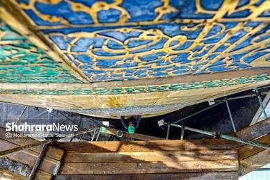 شست و شوی گنبد منور رضوی در آستانه سال نو و ماه مبارک رمضان