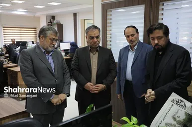گزارش تصویری از بازدید عضو دفتر حفظ و نشر آثار رهبر معظم انقلاب اسلامی و شهردار مشهد مقدس از مؤسسه فرهنگی شهرآرا