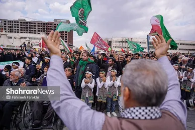 گزارش تصویری | اجتماع عظیم منتظران ظهور در مشهد ۱