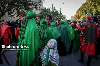 حرکت کاروان نمادین اسرای کربلا در مشهد