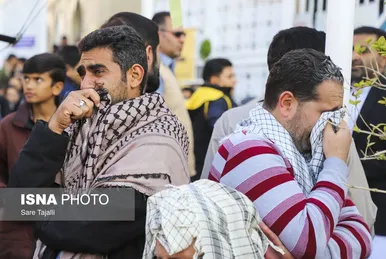 عکس‌هایی از مراسم سالگرد شهادت حاج قاسم سلیمانی در گلزار شهدای کرمان