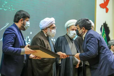 مراسم تجلیل از پژوهشگران برتر حوزه‌های علمیه آستان قدس رضوی