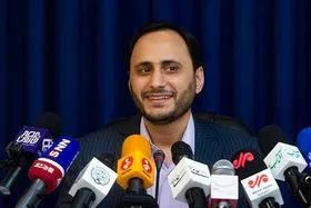 بهادری جهرمی: گلایه عمومی مردم نبود عدالت در پرداخت&zwnj;هاست | خنثی&zwnj;سازی تحریم&zwnj;ها با جدیت دنبال می&zwnj;شود