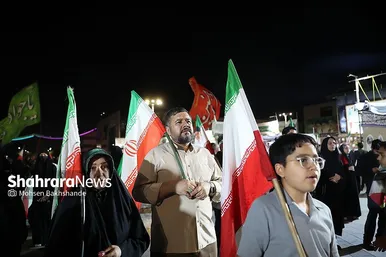 گزارش تصویری | نودودومین شب حضور مردم مشهد در خیابان