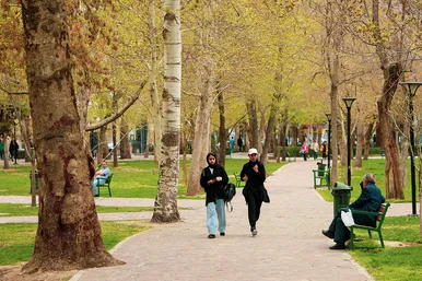 روز طبیعت در باغ وکیل‌آباد و پارک ملت مشهد