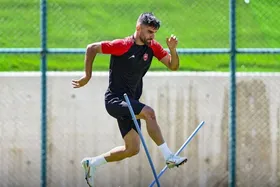 غیبت ۲ ستاره پرسپولیس مقابل ذوب آهن