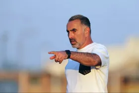 سرمربی استقلالی در آستانه اخراج