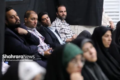 دیدار خبرنگاران و اصحاب رسانه با آیت الله علم الهدی به مناسبت روز خبرنگار