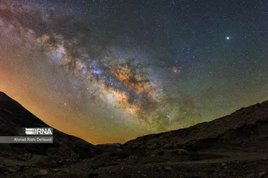 آسمان سحر انگیز شب