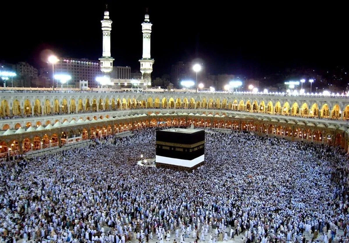 نماینده ولی فقیه در حج و زیارت: سفر عمره در پیش است