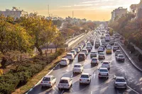ترافیک سنگین در میدان‌های فهمیده و استقلال و تقاطع شهید کامیاب | موتورسوار بر اثر واژگونی موتورسیکلت جان باخت (۷ تیر ۱۴۰۳)