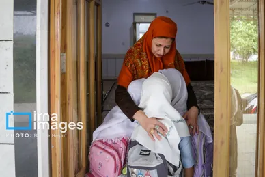 گزارش تصویری | تحصیل در باغ خانه معلم