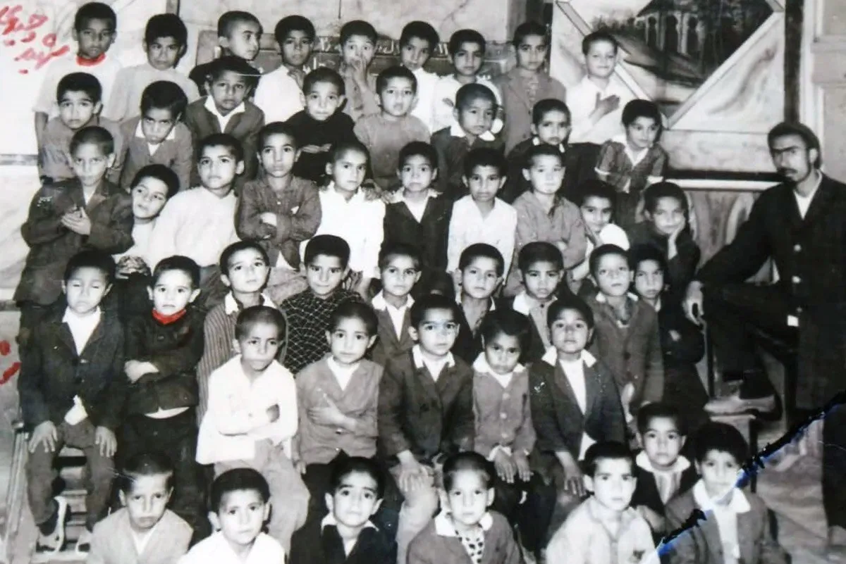 بازنشر گفتگوی شهرآرانیوز با سیدمحمدتقی میرحافظ، معلم کلاس اول رئیس جمهور | آقای معلم! «سید ابراهیم» هم به دانش‌آموزان شهیدت اضافه شد
