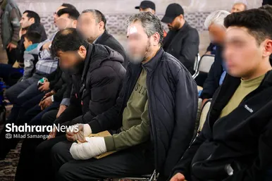 گزارش تصویری | گردهمایی جمعی از مجروحان و آسیب‌دیدگان حوادث اخیر، در حرم امام‌رضا(ع)