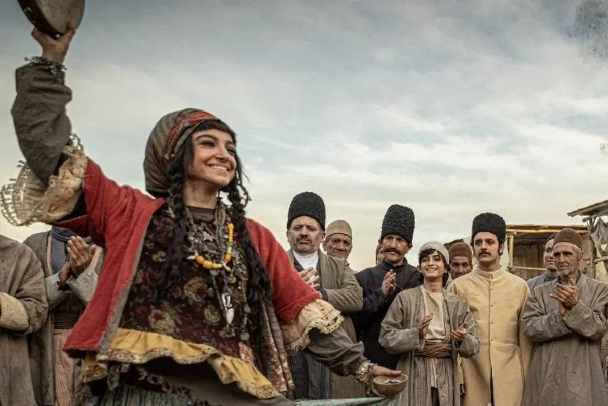 سریال «سرخ و سیاه» آیدا پناهنده در راه کن + بازیگران