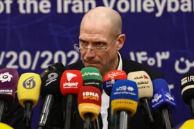 پیاتزا: راه ولاسکو را ادامه می&zwnj;دهم | هدفم بالا بردن سطح والیبال ایران است