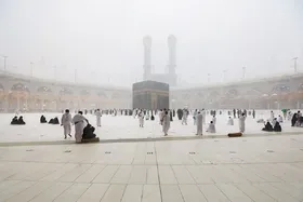 ویدئو| بارش باران در خانه خدا