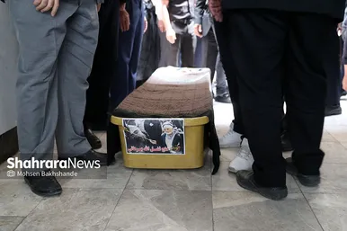 مراسم تشییع حاج فضل‌الله برهانی در حرم مطهر رضوی