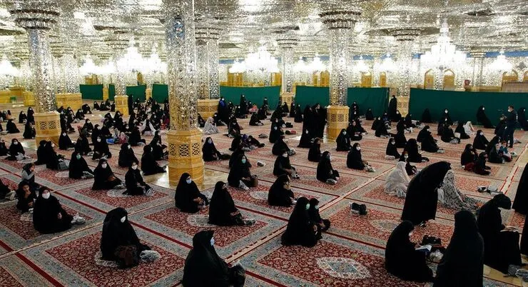 ویدئو| عزاداری ناشنوایان در شب نهم محرم در حرم رضوی