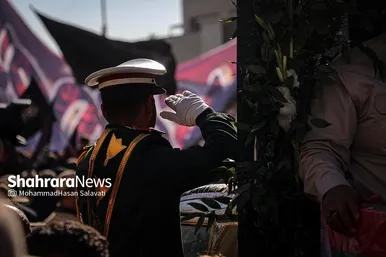 اجتماع عزاداران فاطمی و تشییع پیکر ۱۲ شهید گمنام دفاع مقدس و ۲ شهید حادثه تروریستی راسک در مشهد