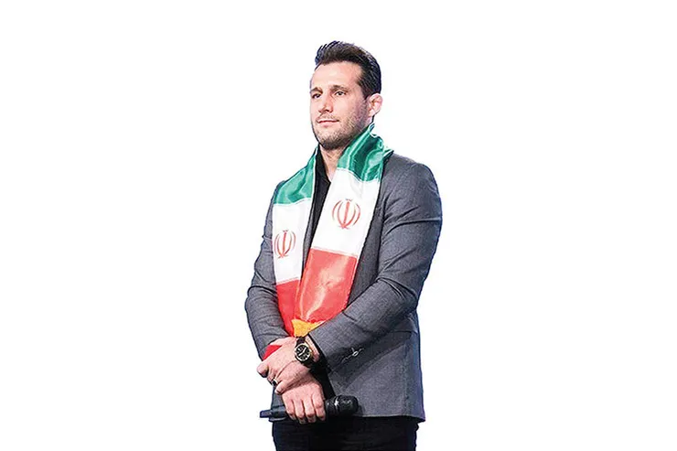 از برخی افراد در داخل هم می‌ترسیم!