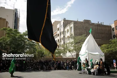 آیین تعزیه خوانی و خیمه سوزان عاشورا در محله دندانپزشکان مشهد