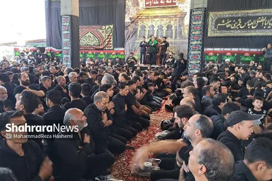 ظهر عاشورا در هیئت قندهاری‌های مشهد