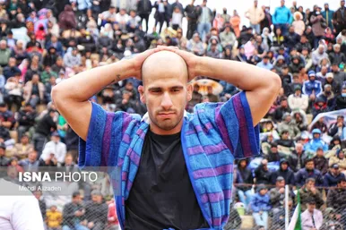 مسابقات کشتی با چوخه اسفراین