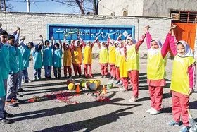 کوله&zwnj;بار تجربه یک دبستان