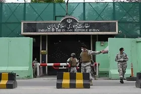 طالبان ۱۵ آشوب&zwnj;گر را از مقابل سفارت ایران در کابل بازداشت کرد